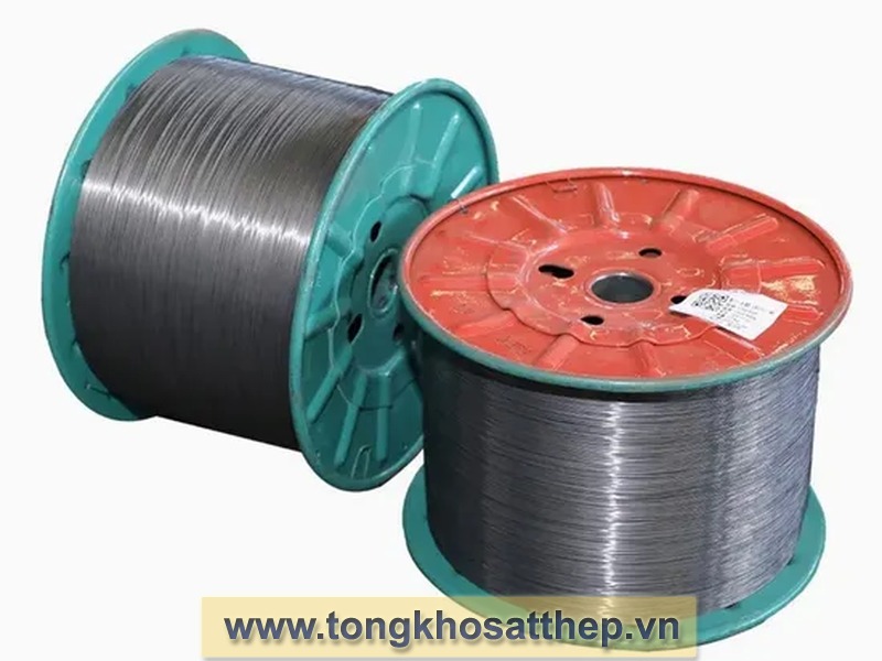 day-thep-carbon-ma-kem-phi-6mm-1 Dây thép carbon mạ kẽm phi 6mm - tongkhosatthep.vn